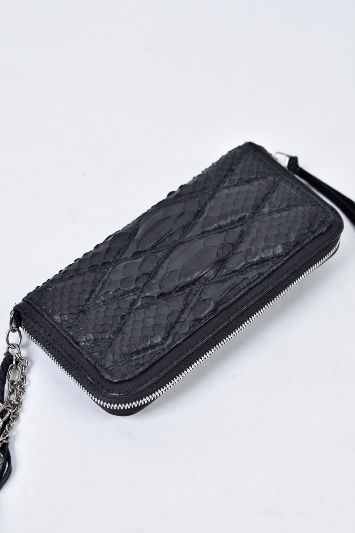 2101-W01 WR-Domino 02