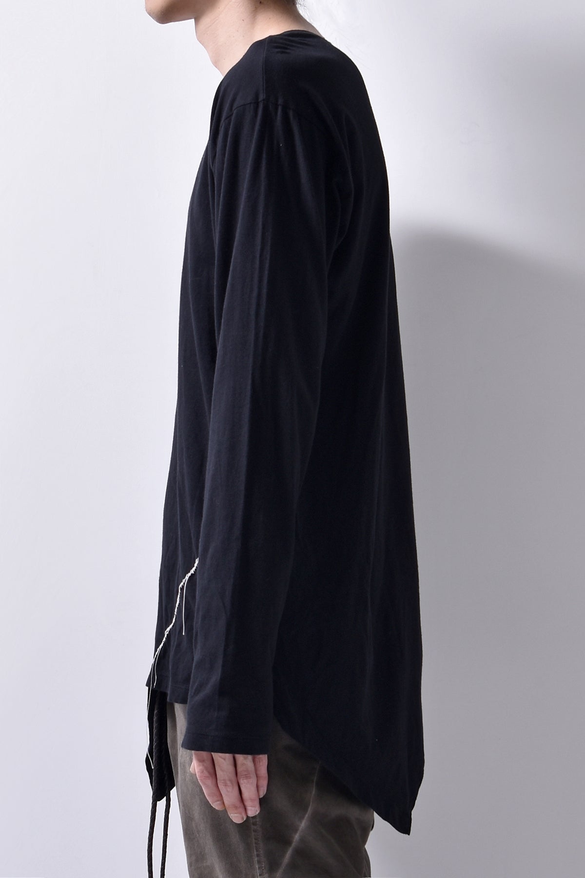 2102-CT02/LS Slash Cut 04 / LS Black