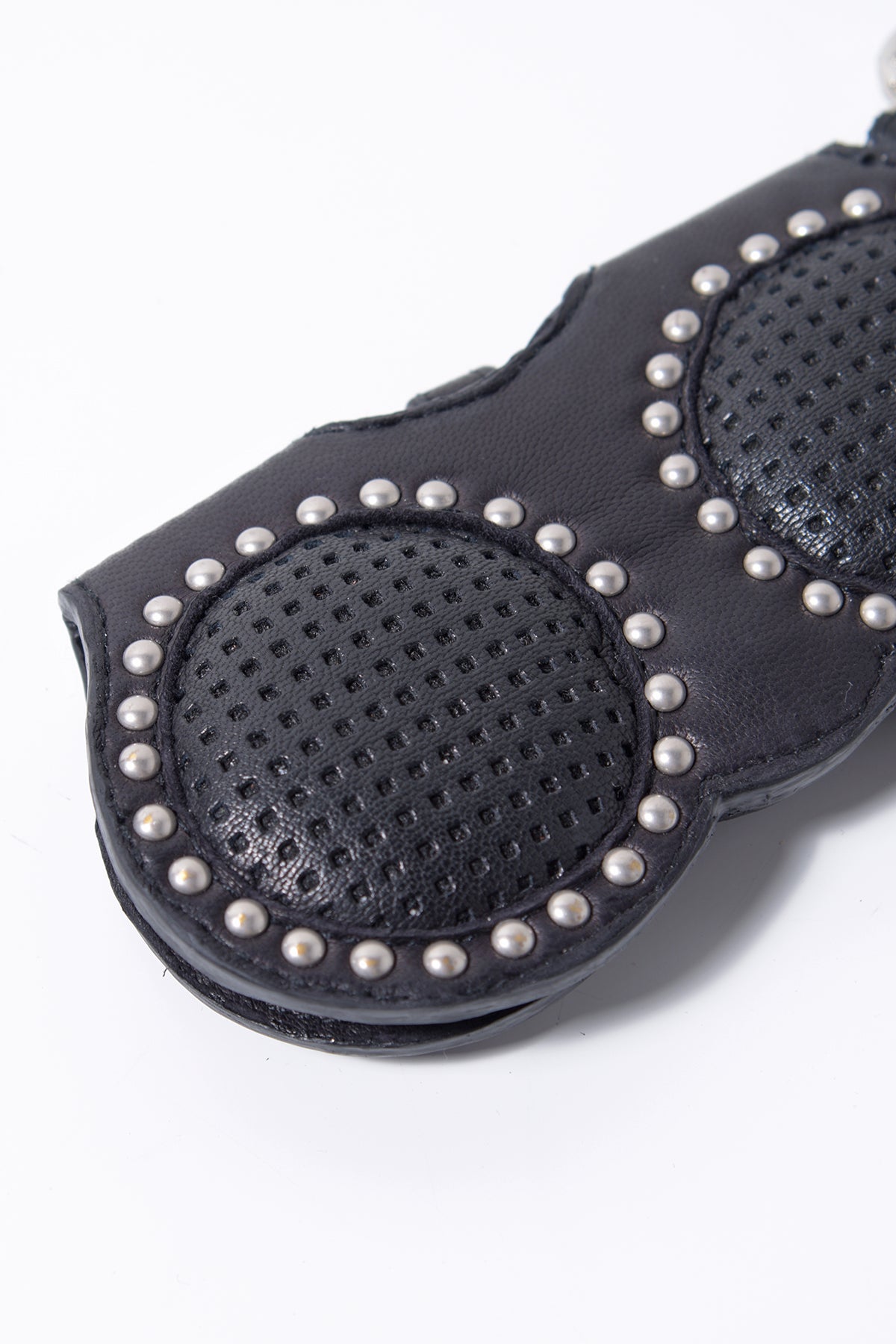 2202-AC01 Drop Shades 01