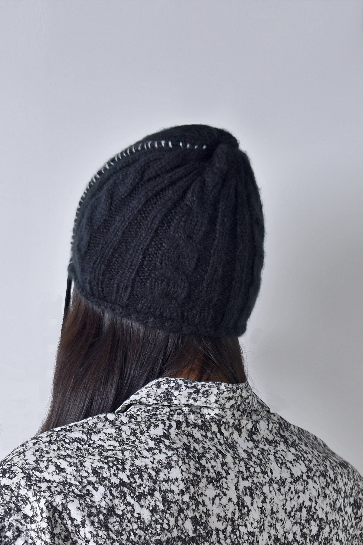 2002-KT04 Cable Mohair Beanie 01 Black