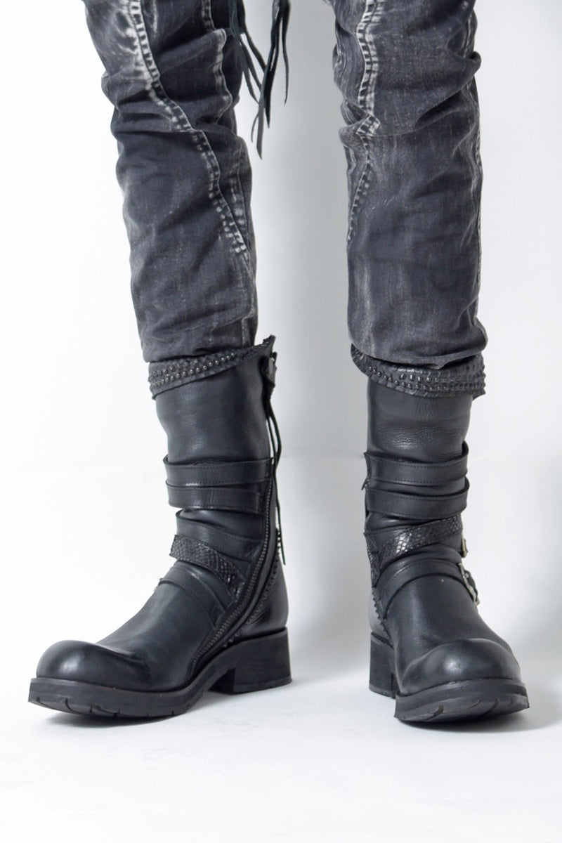 2102-BO04 Crush Strap Boots 02