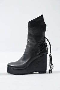 1602-BO02L Crush Braided Boots