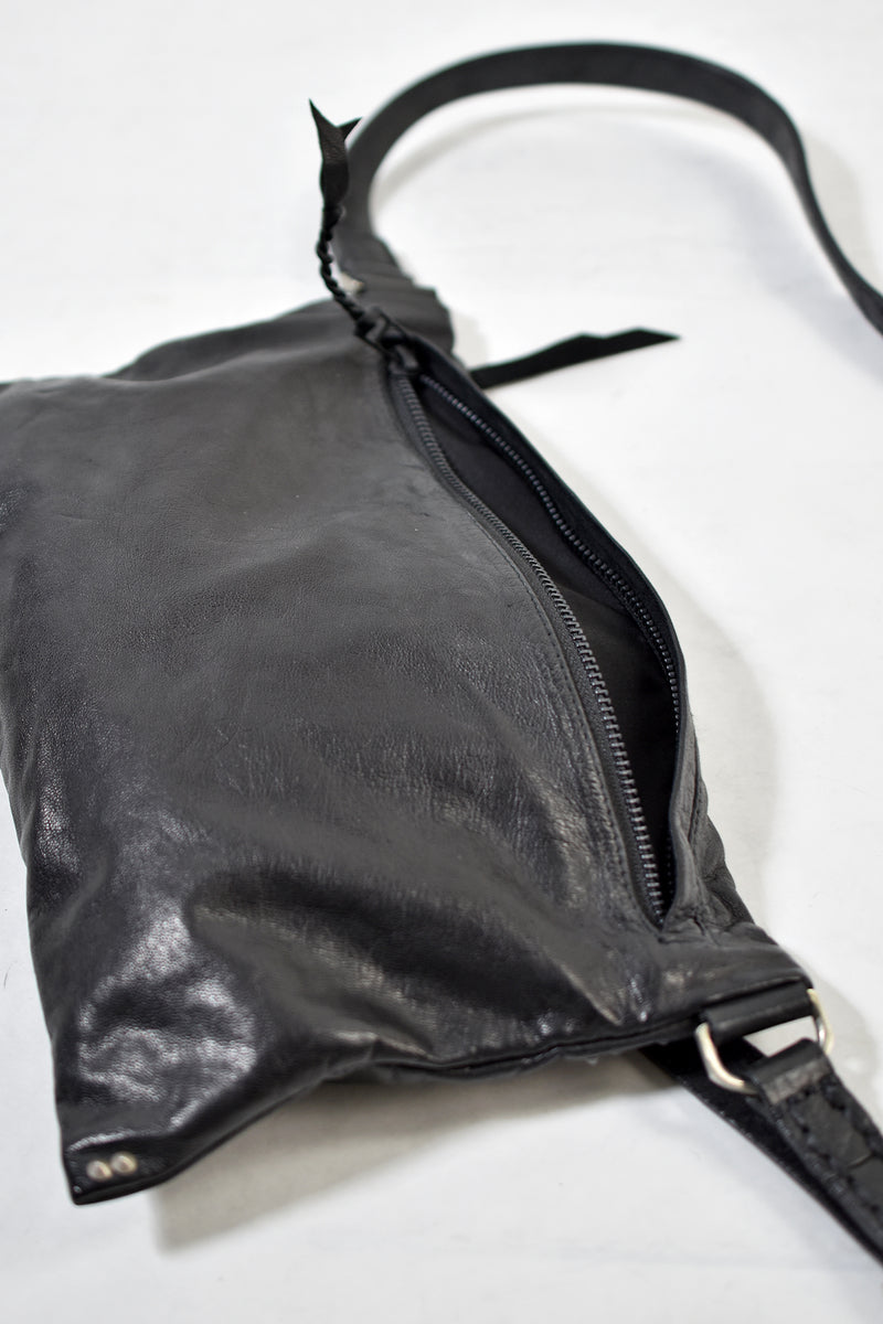 1902-BG05 Stingray Square Pouch