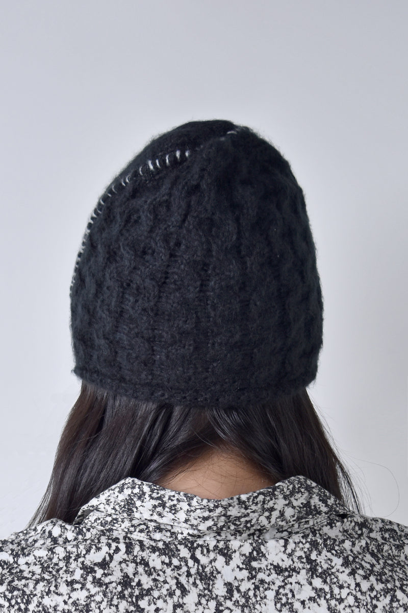 2002-KT05 Cable Mohair Beanie 02 Black