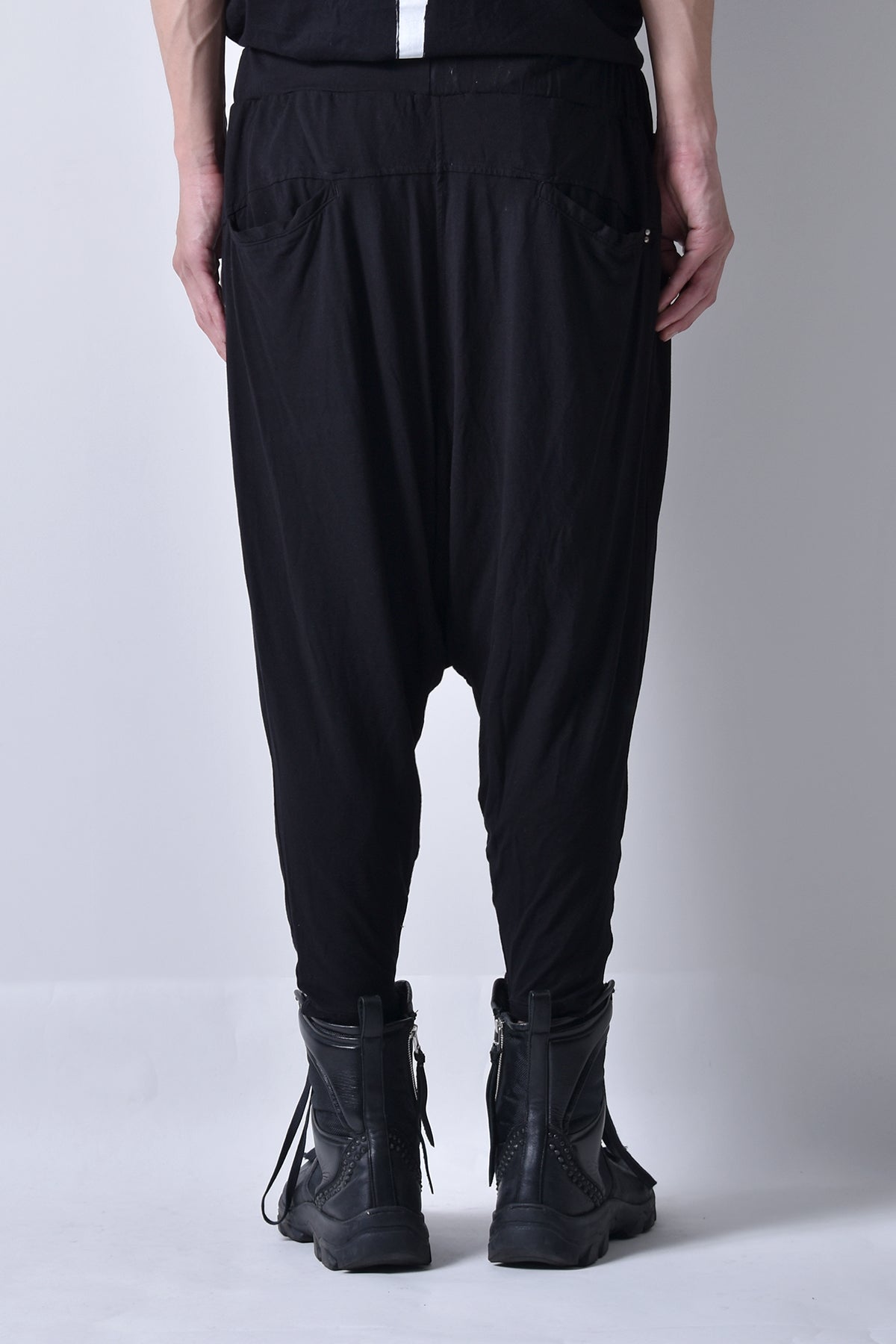2101-PT04A Viscose Triangle Pants 02