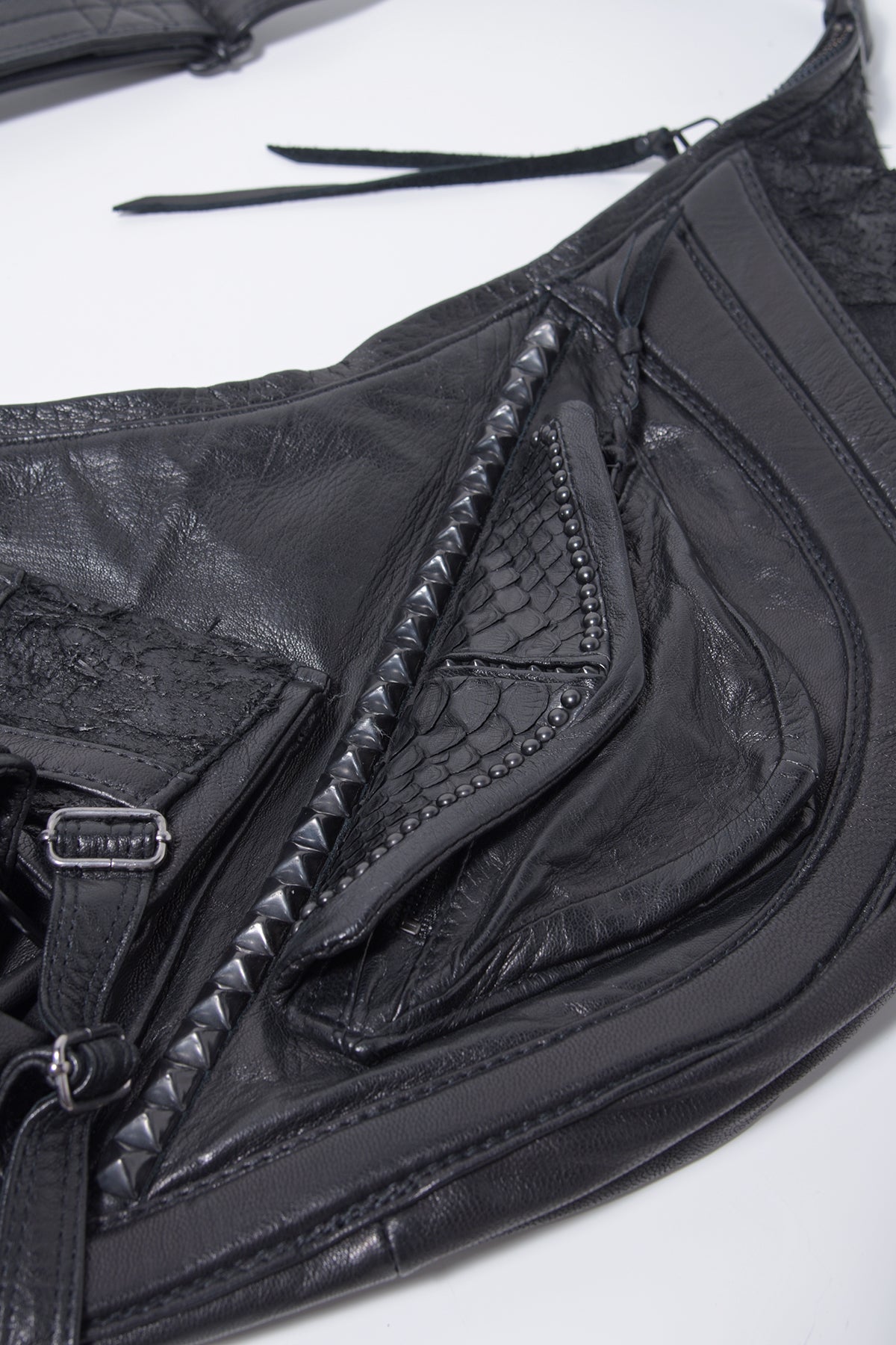 2202-BG05 LA Chrome Bag 03