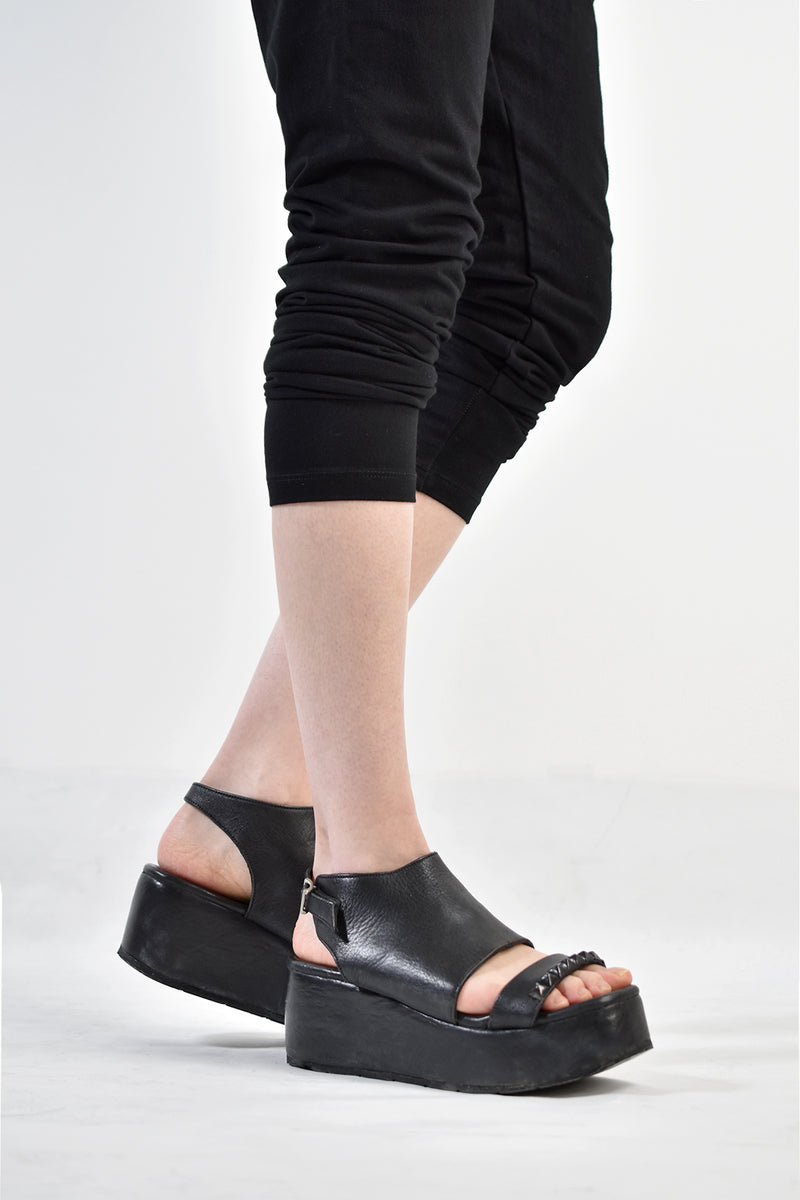 1801-BO04L Black Metal Sandal PMD