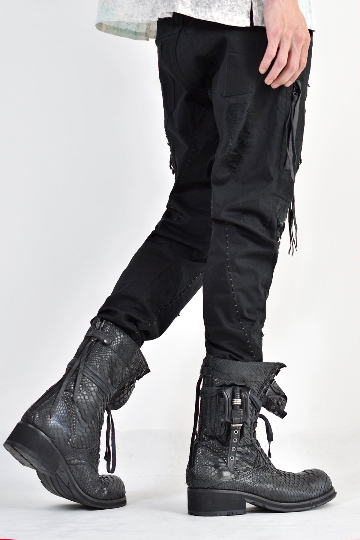 1702-PT02A Crush Skinny Twill Pants 07A Black