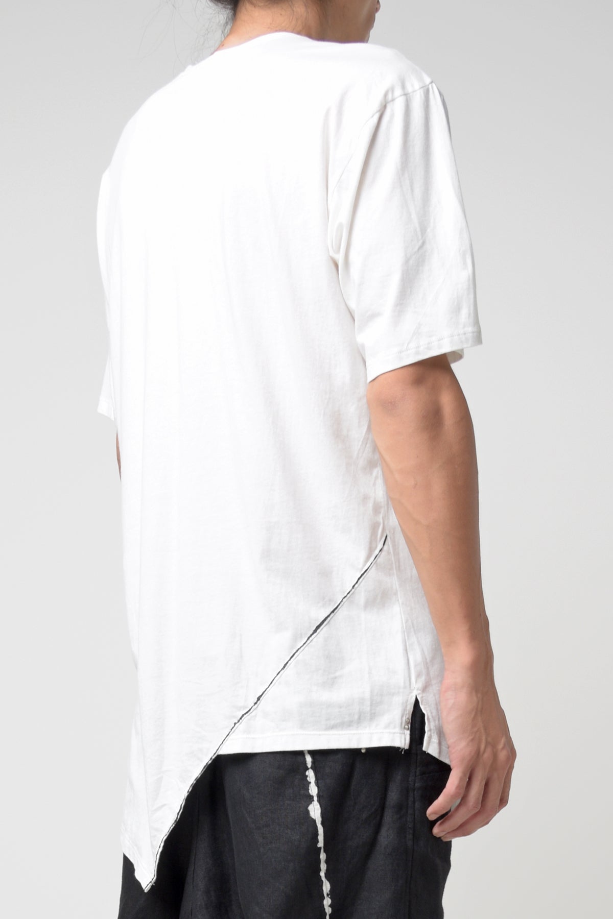 2301-CT01/SS Discharged Slash Cut 03 / SS White