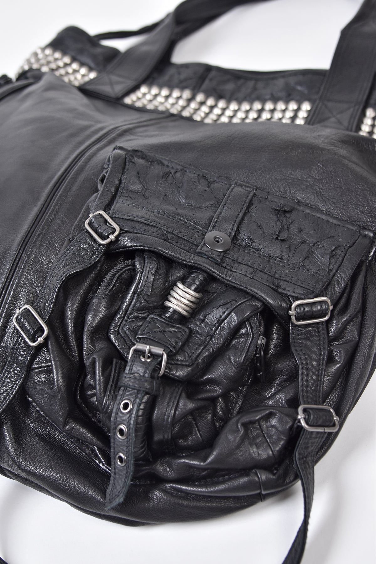 1301-BG02 White Estoc Tote