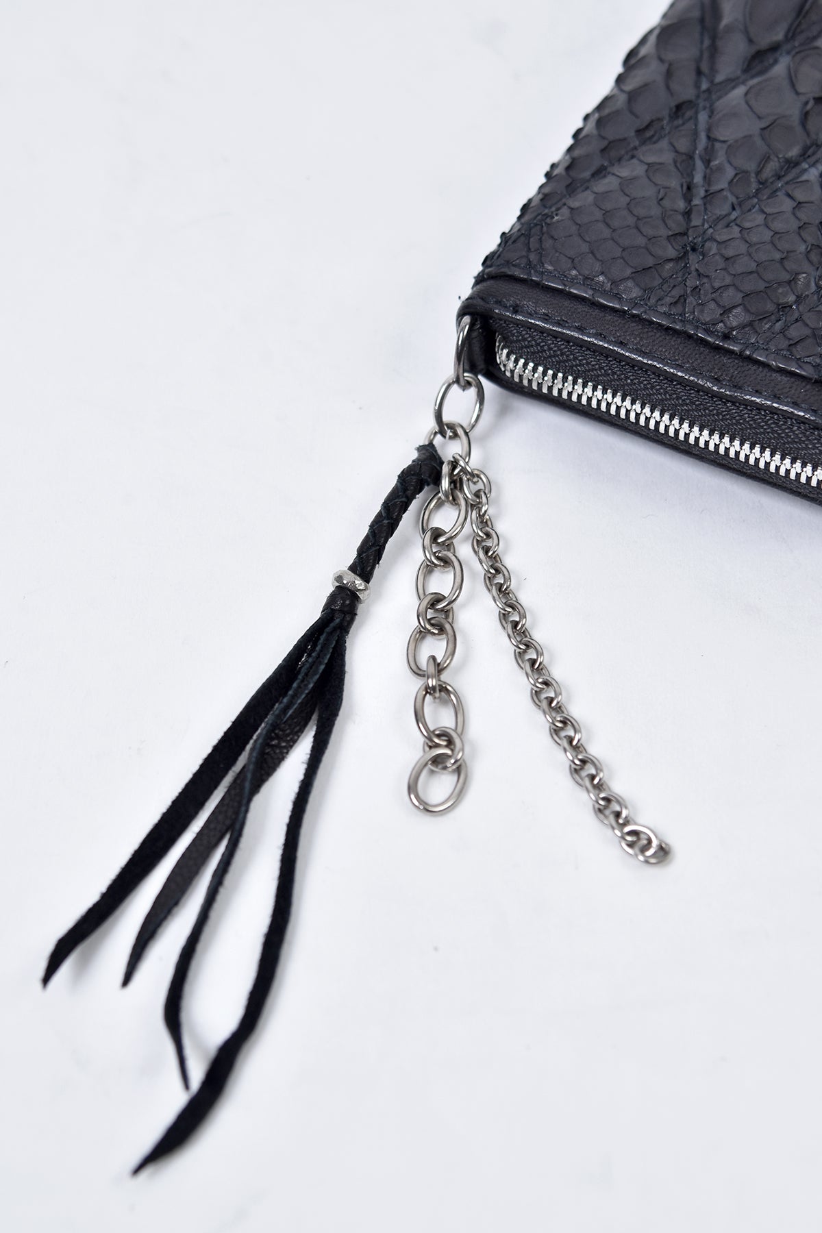 2101-W01 WR-Domino 02