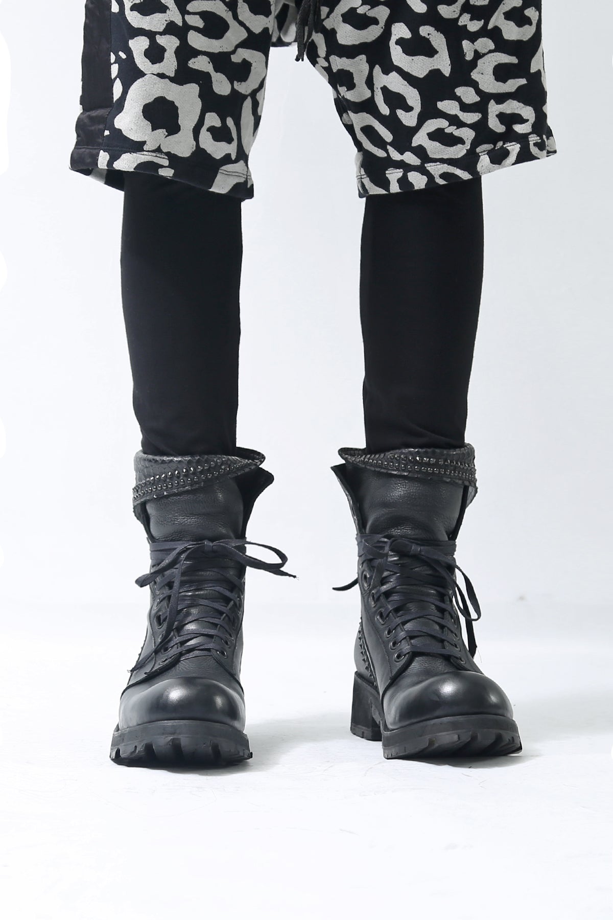 1702-BO03A Crush Chrome Boots 03