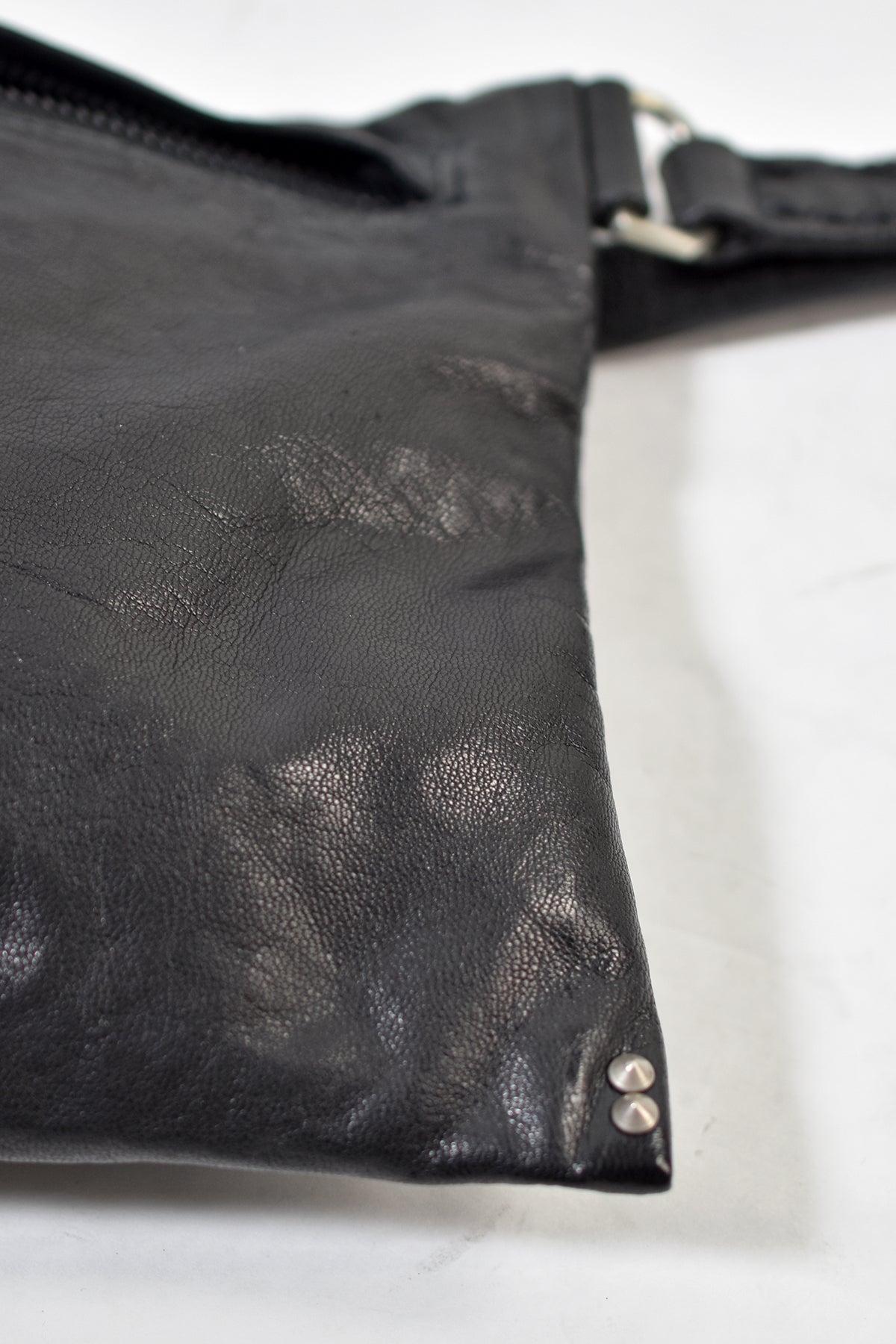 1902-BG05 Stingray Square Pouch