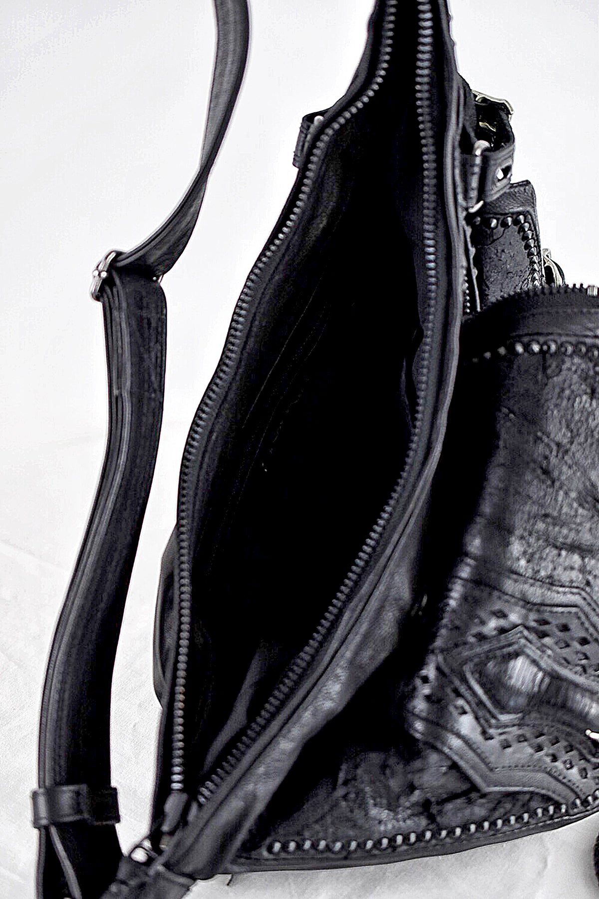 2301-BG01 KB-Shoulder / Druzy