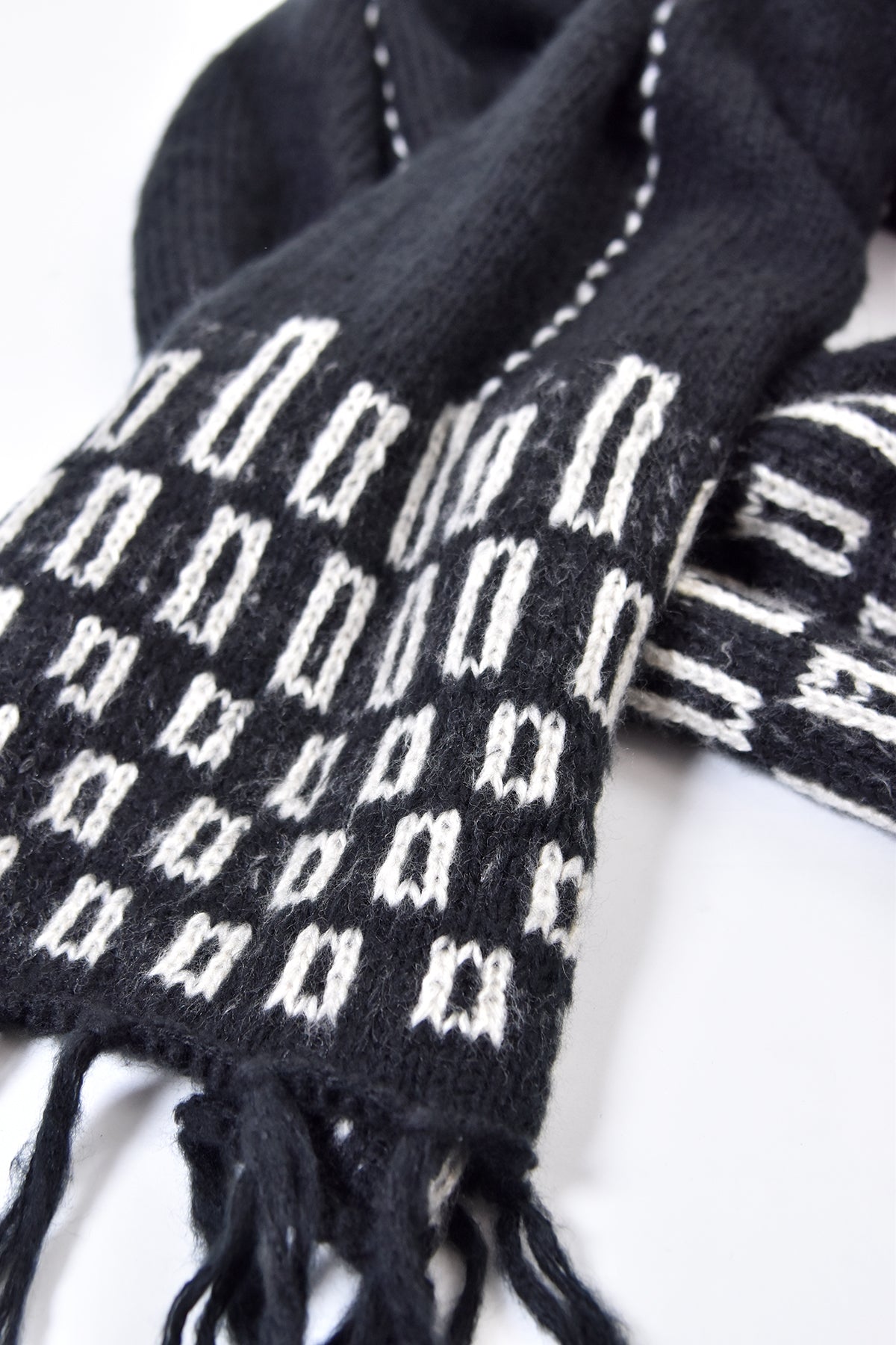 1902-KT05 Monolith Mohair Stole