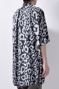 2101-SH07 Leopard Lazy Shirt
