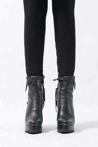 1602-BO02L Crush Braided Boots