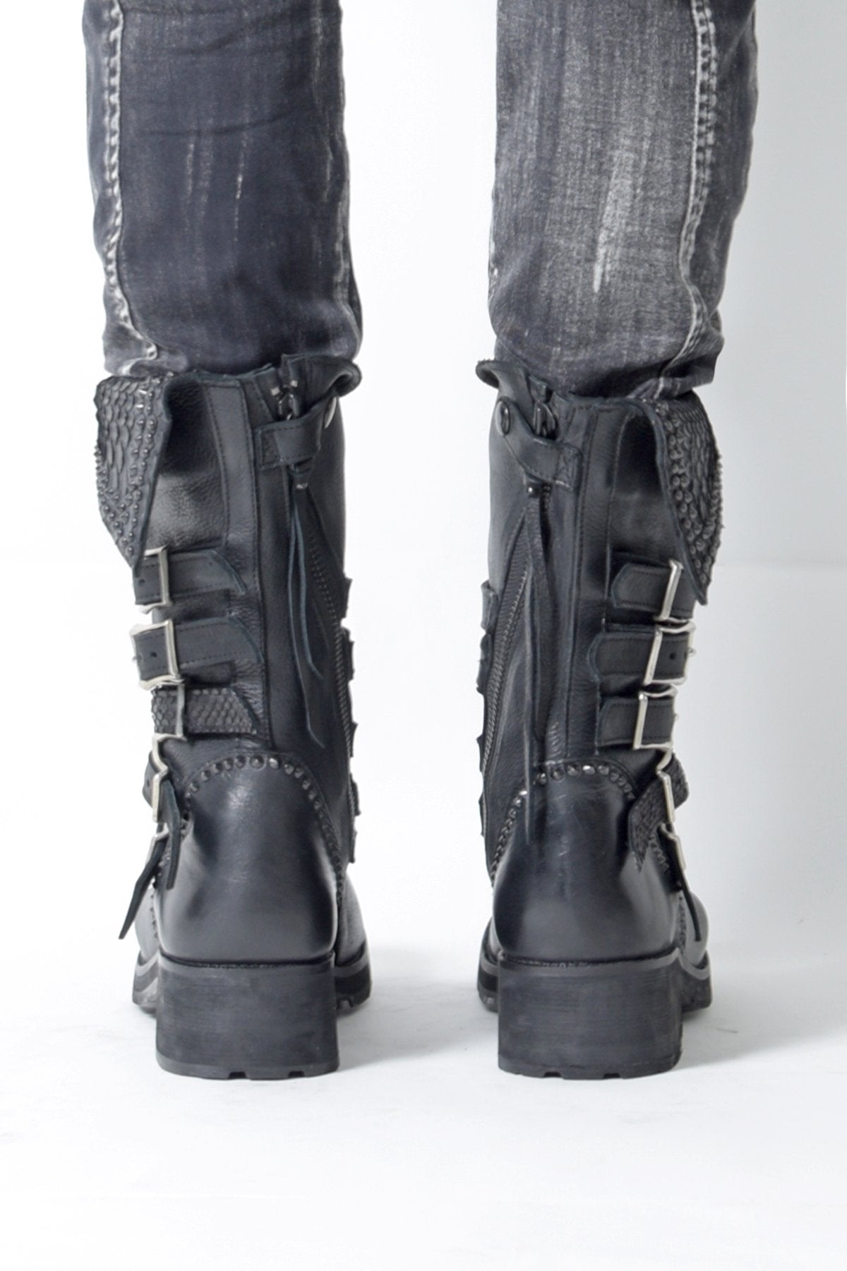 2102-BO04 Crush Strap Boots 02