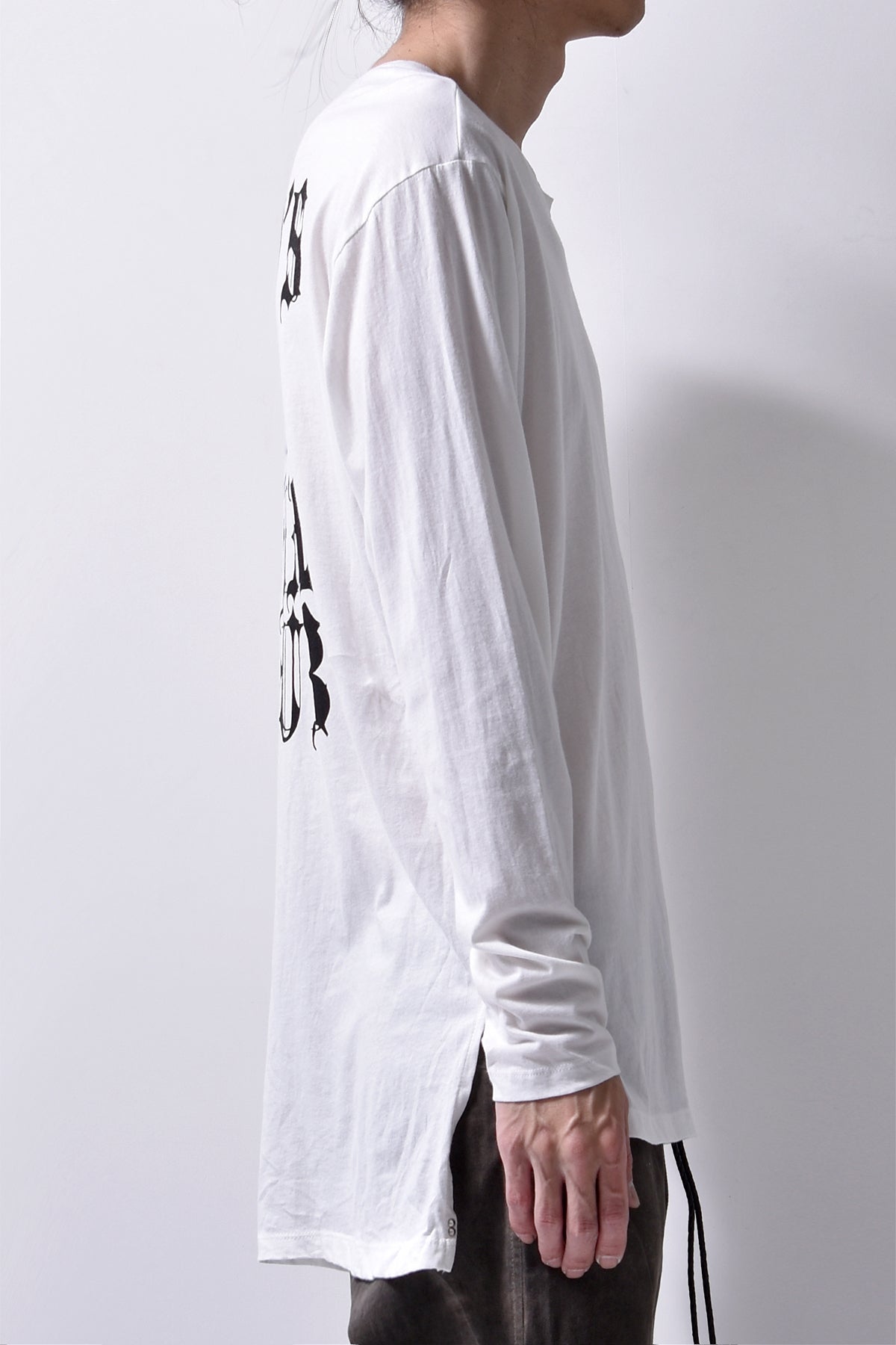 2102-CT01/LS World's End 04 / LS White