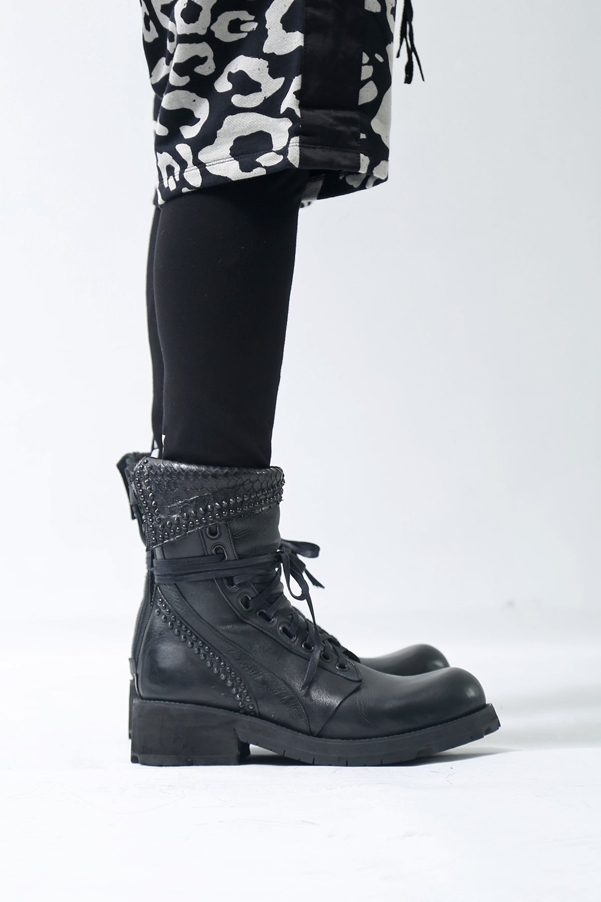 1702-BO03A Crush Chrome Boots 03